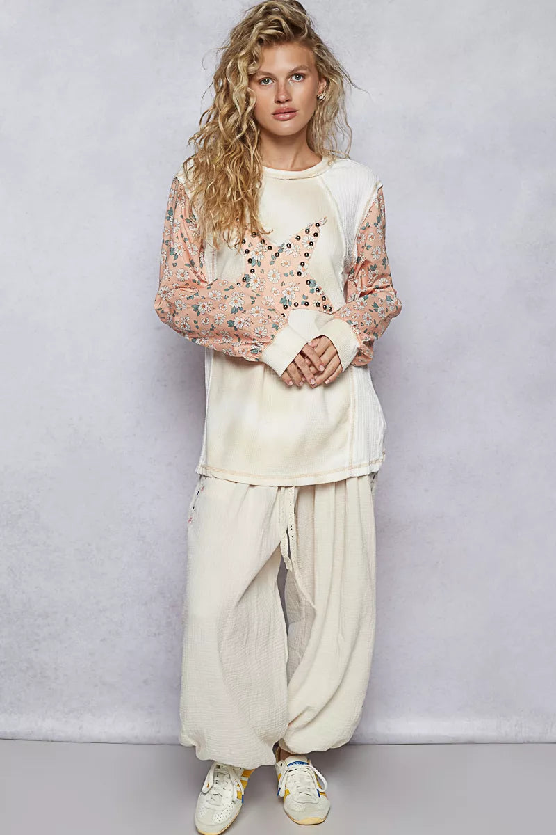 Exposed Seam Star Patch Thermal Top with Floral Sleeves