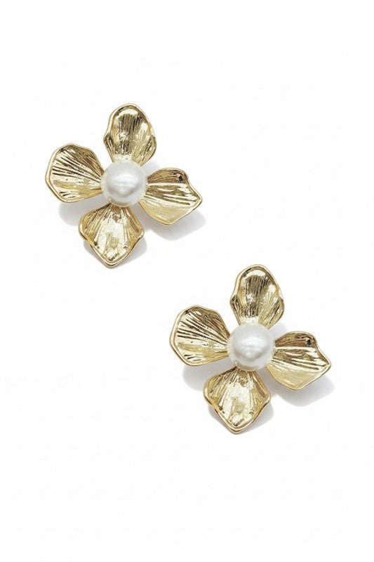 3D Flower Faux Pearl Stud Earrings – Stylish Statement Jewelry
