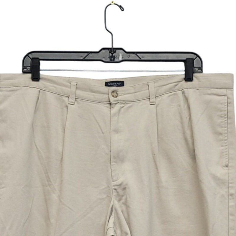 Dockers Mens 42 X 32 100% Cotton Pleated Front Hemmed Dress Pants w Pockets