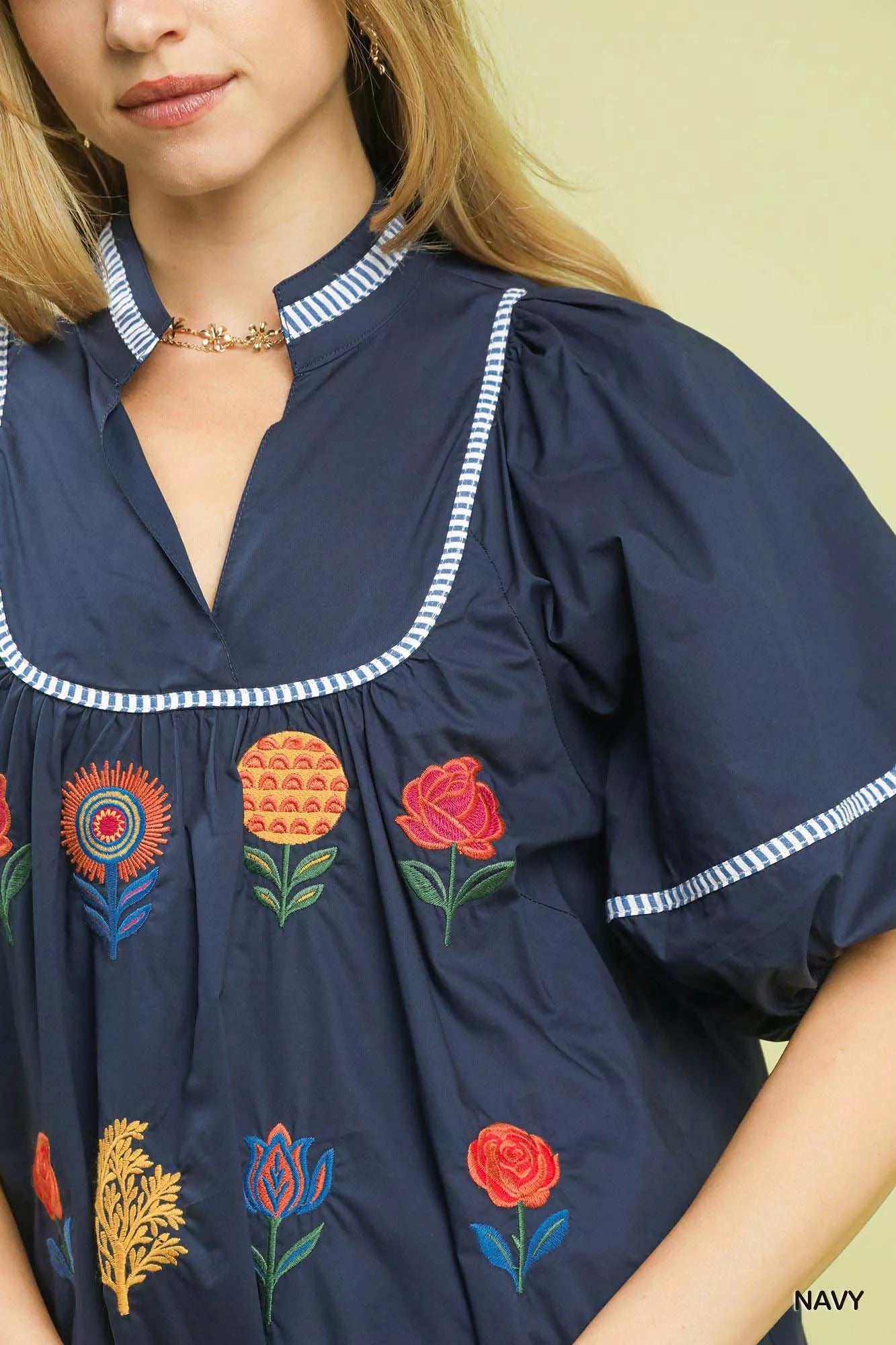 Embroidered Floral Puff Sleeve Top