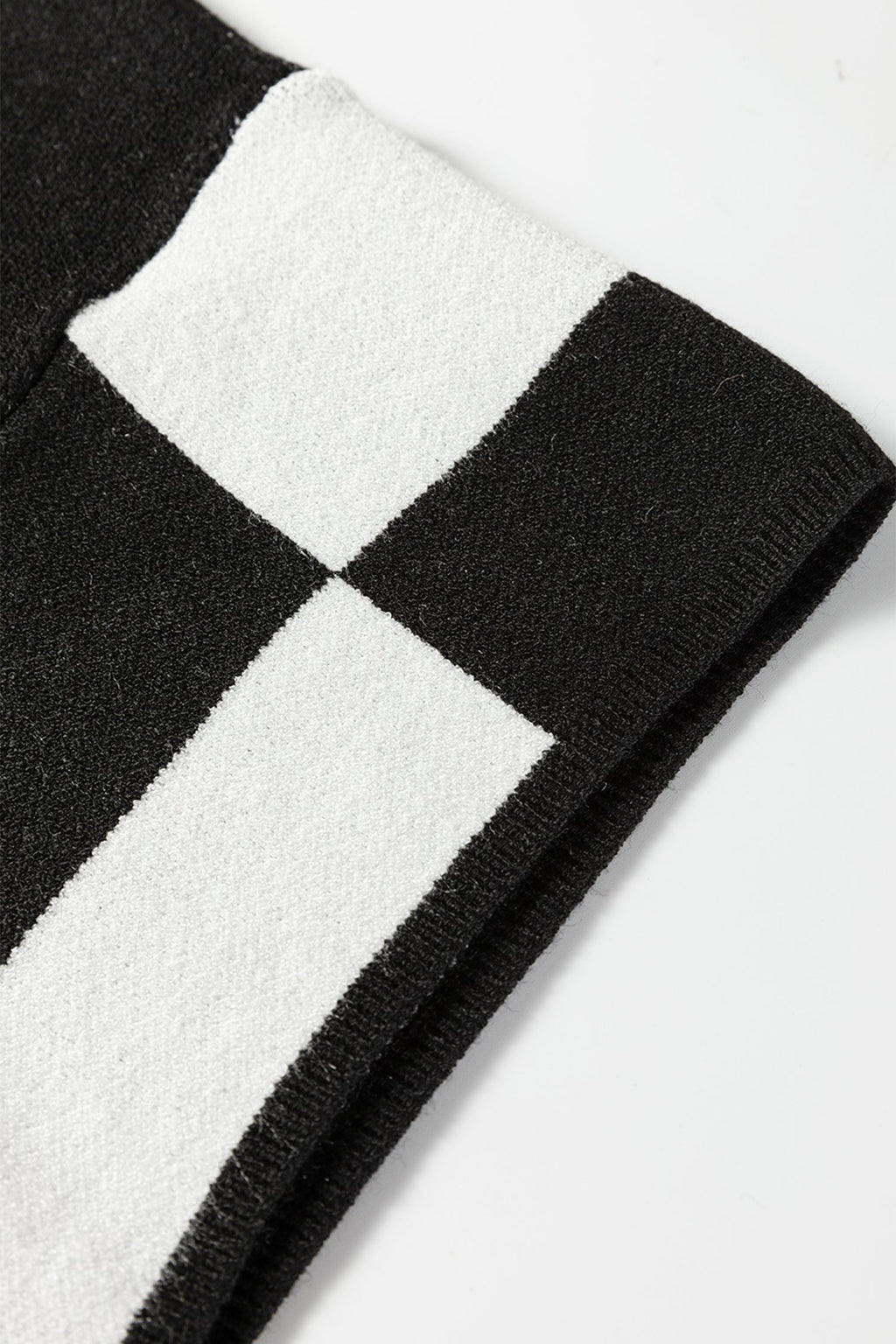 Black Checkered Pattern Loose Drop Shoulder Half Sleeve Sweater