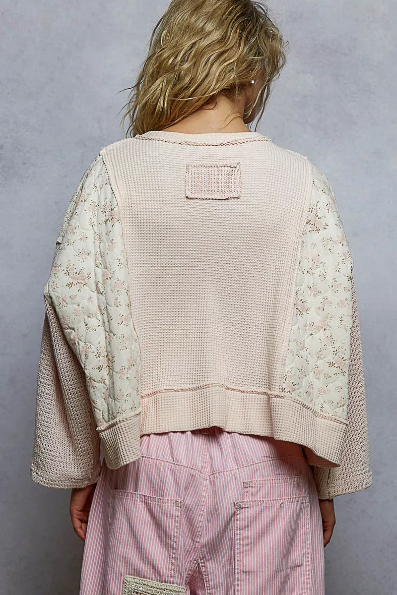 Mix Thermal Floral Pattern Quilted Knit Cropped Top with Raw Edge Detail