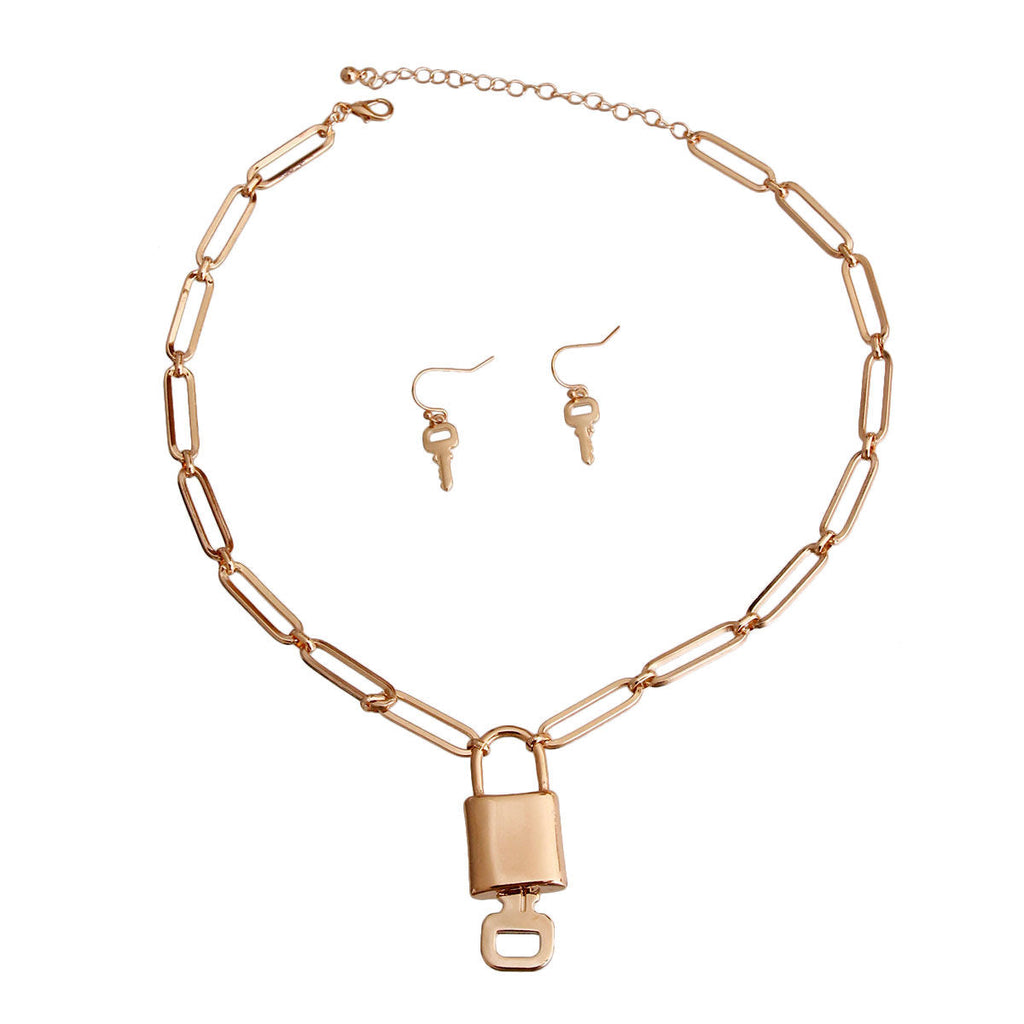 Statement Necklace Gold Oval Link Lock Stylish Jewelry Accessory