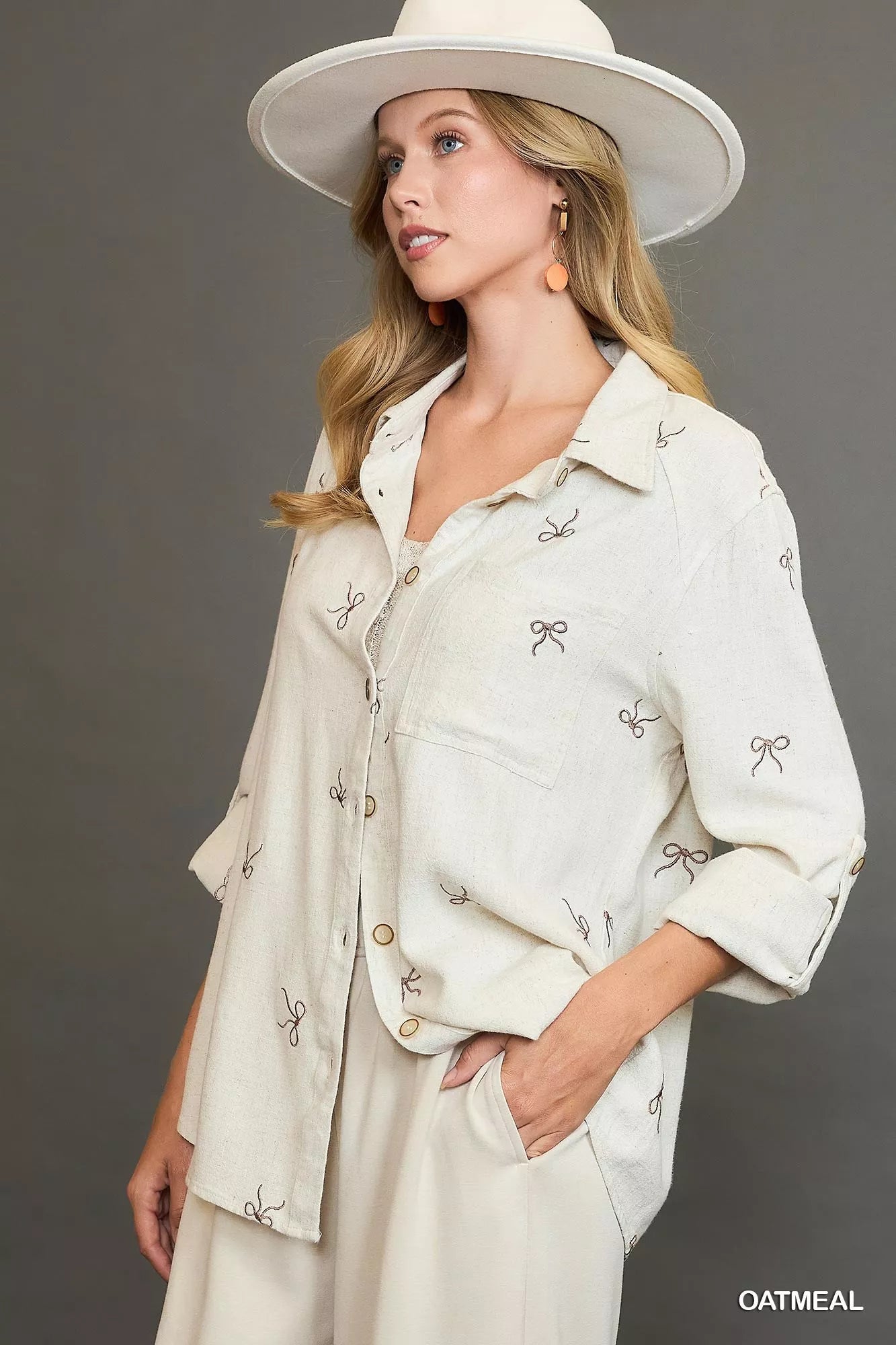 Linen Blend Fitted Shirt with Ribbon Embroidery Details