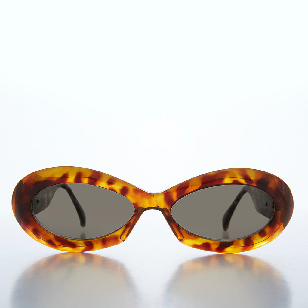 Classic Chunky Oval Women's Sunglasses - Alicia