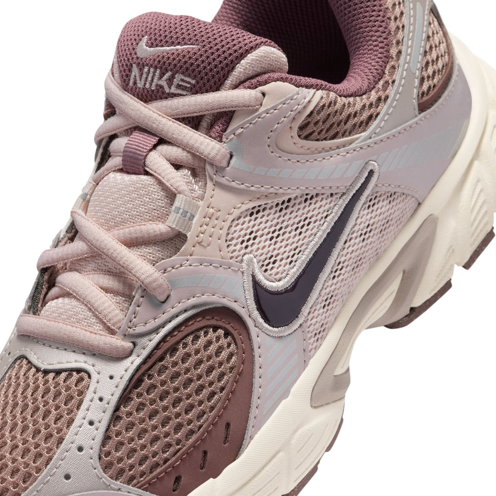Nike Big Kids V5 Runner - Taupe Haze