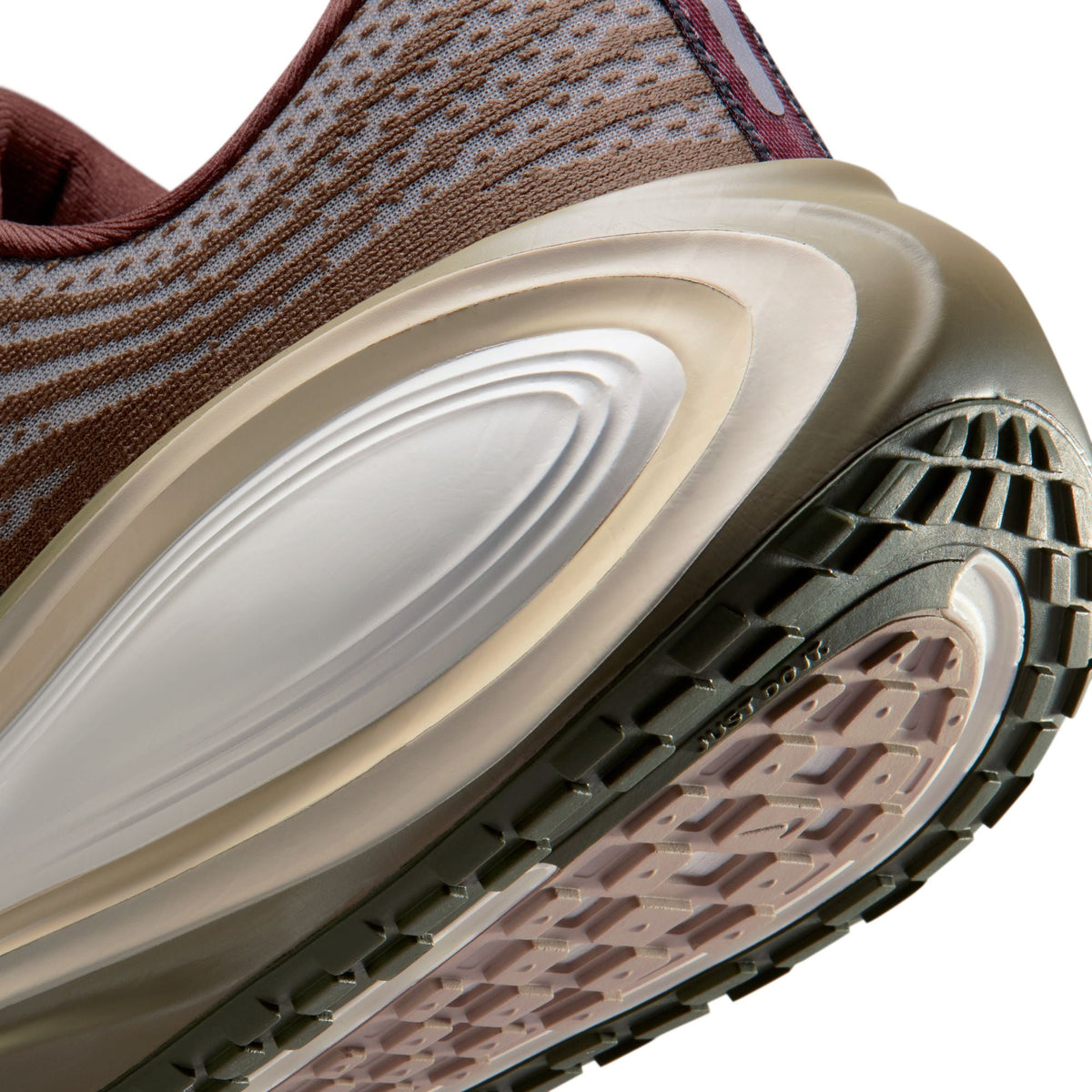 Nike Mens Vomero Plus - Off Noir/Pecan