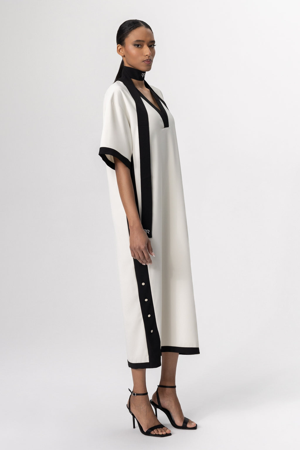 Contract Color V-Neck Dress