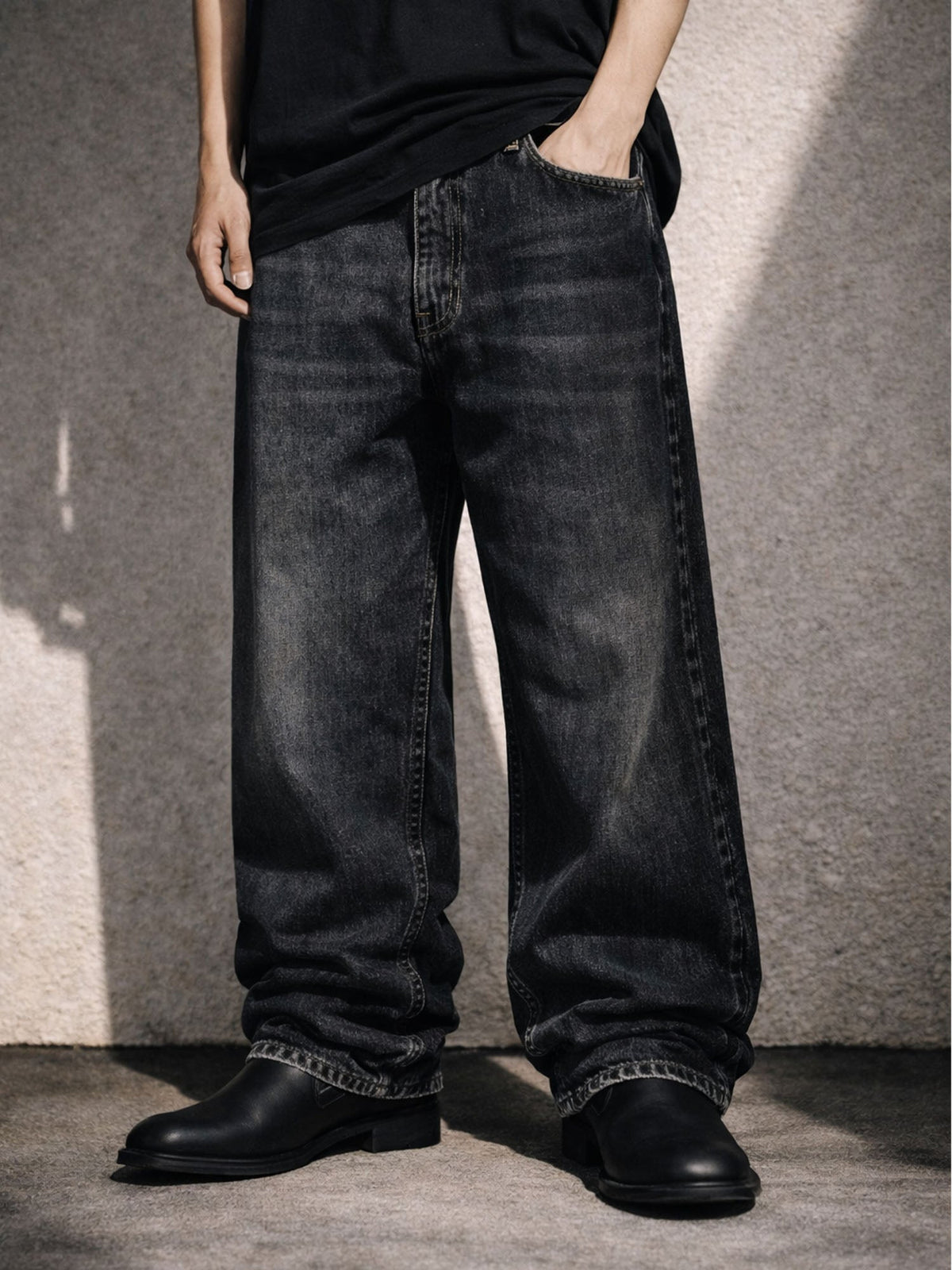 BLACK WASH BAGGY DENIM