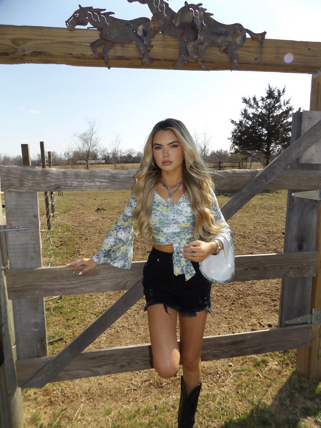 On The Go Distressed Shorts - Black