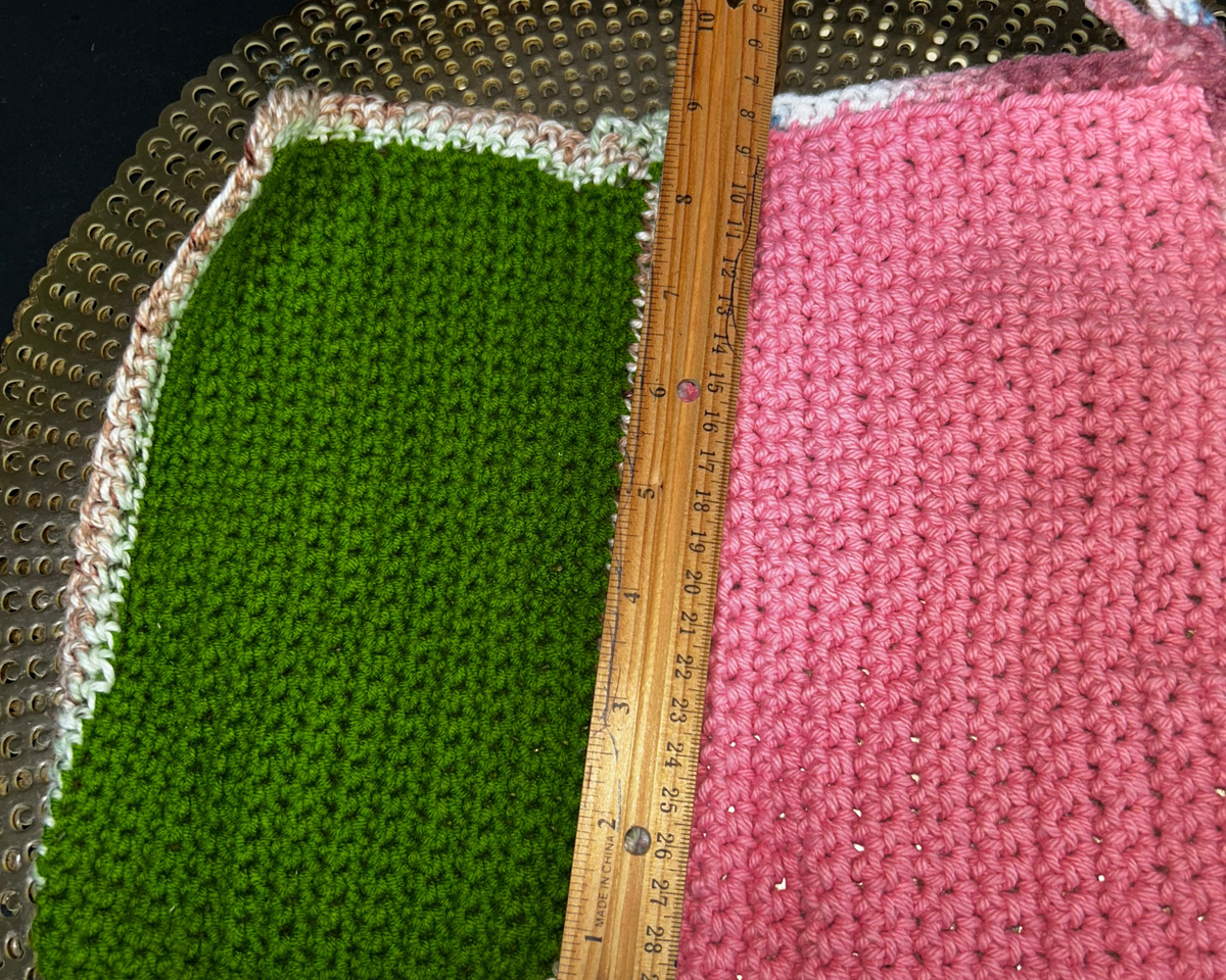 Set of 2 washcloths with drawstring bag soap for soap & a face scrubbie.