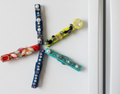 5 magnetized colorful clothes pins