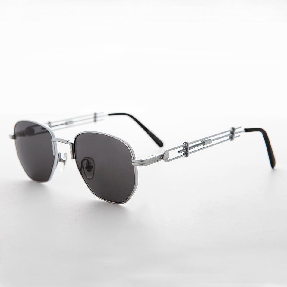 Square Vintage Sunglass with Industrial temples - Jagger