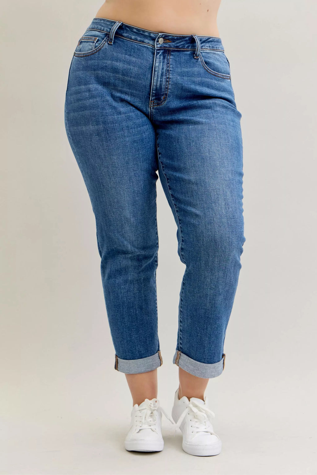 Full Size Mid Rise BF Classic Cuffed Jeans Plus Size
