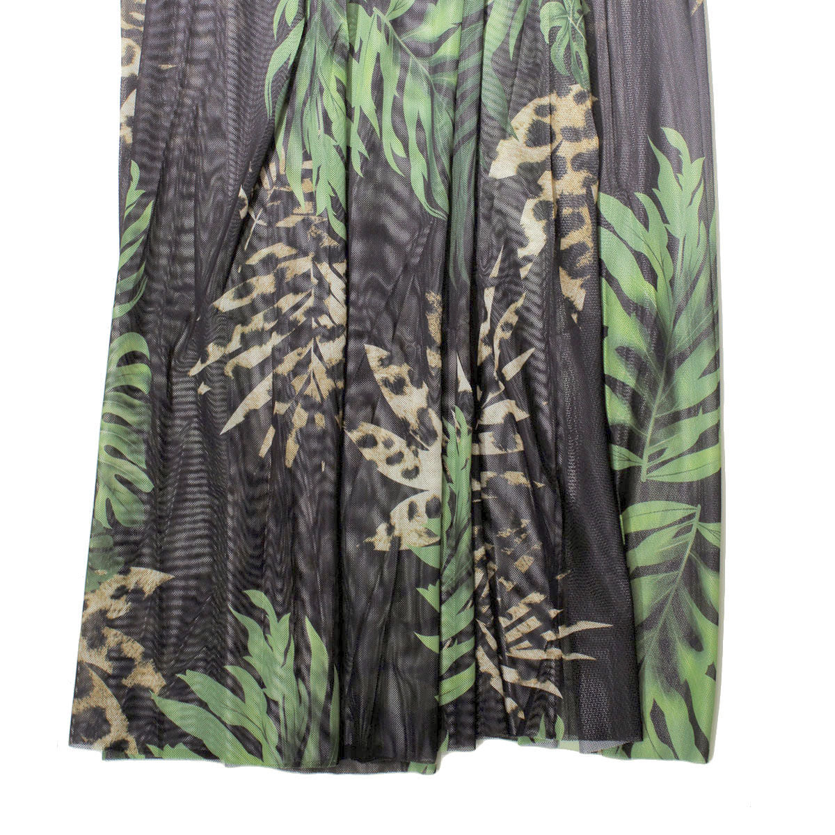 Plus Size 3XL Mesh Leaf Top with High-Low Hem, Trendy Casual Fashion