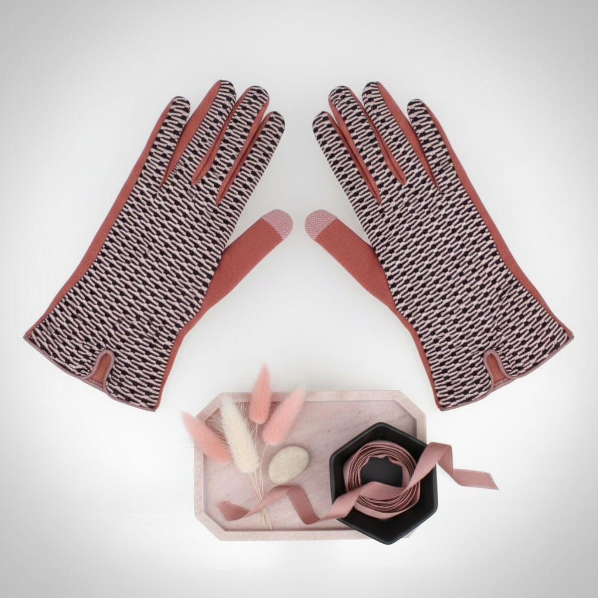 Winter Gloves Pink Mauve Wavy Cross Touchscreen Stylish Fashion Accessory