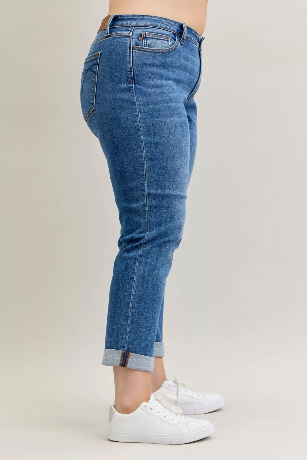 Full Size Mid Rise BF Classic Cuffed Jeans Plus Size