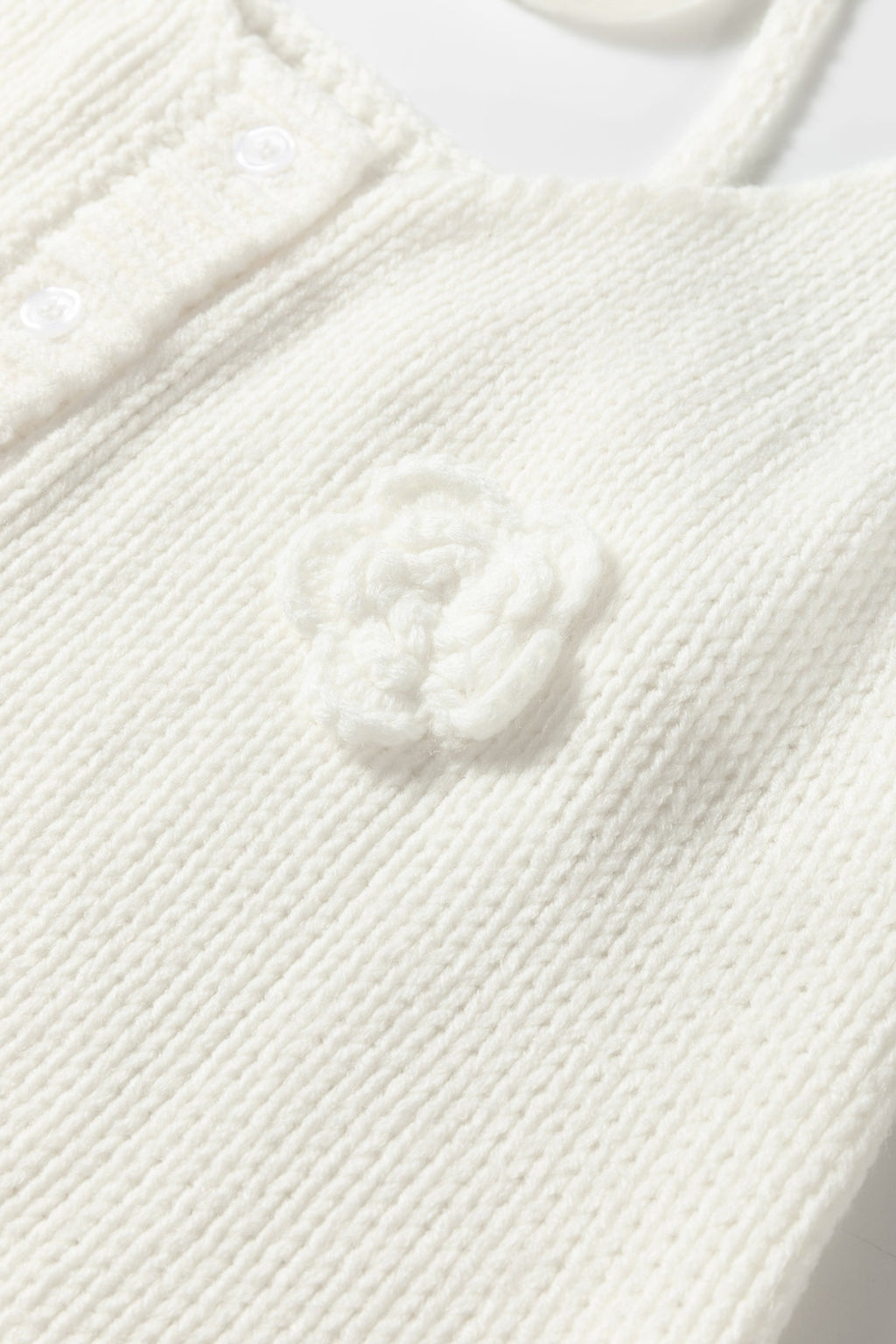White 3D Flower Spaghetti Straps Sweater Vest