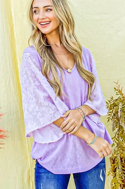 Feather Detailed 3/4 Sleeve Slub Top
