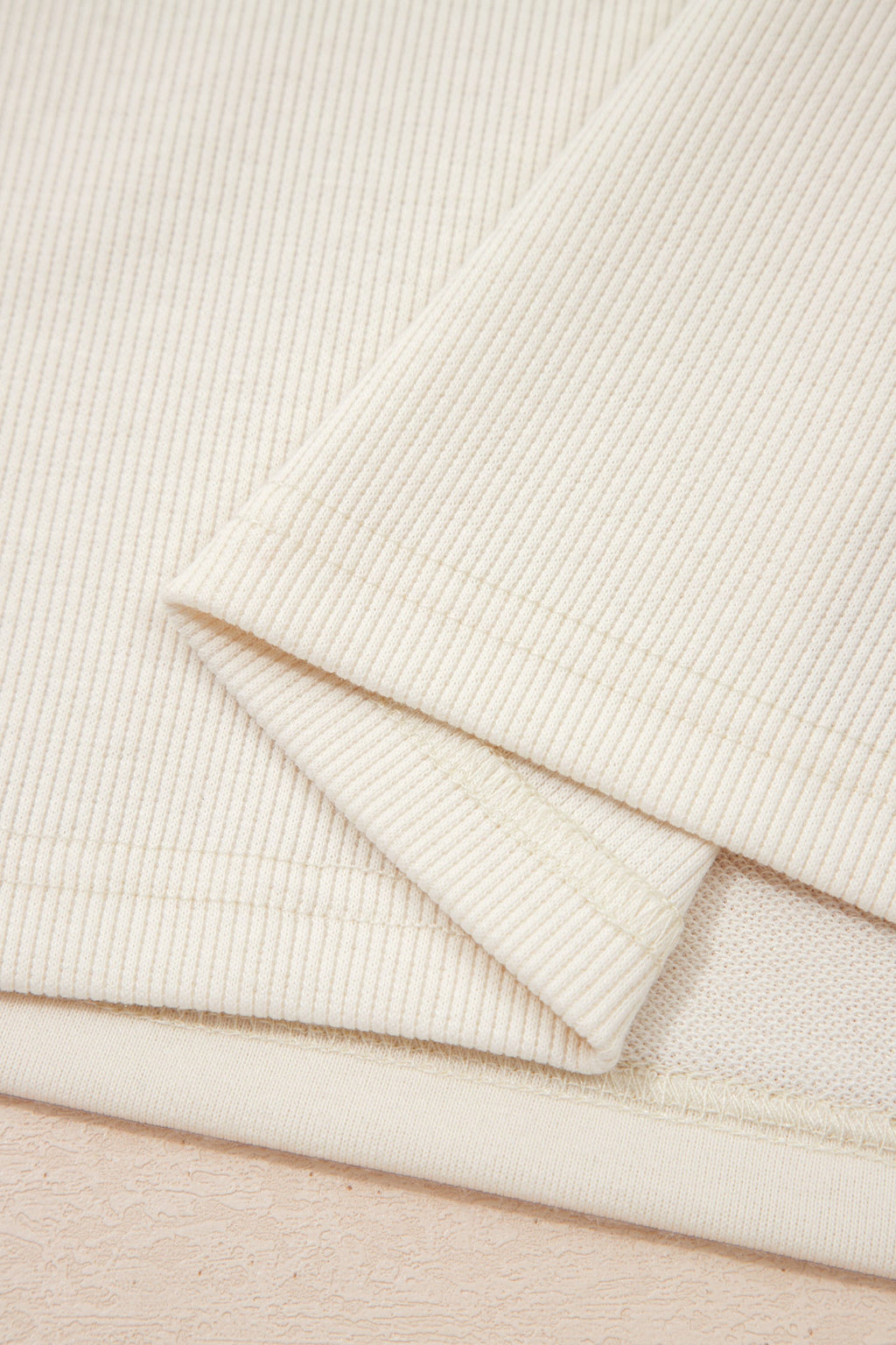 Jet Stream Solid Color Contrast Textured Patchwork Raw Edge 2pcs Short Set