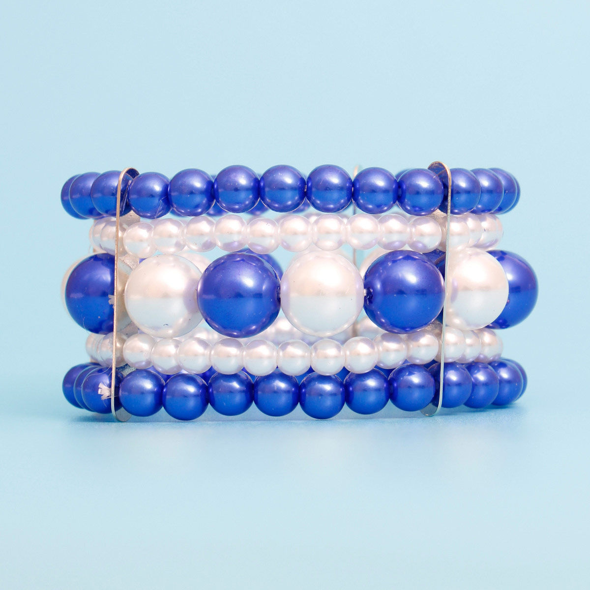 Stacked Blue and White Pearl Bracelet for Women – Stylish Layered Jewelry