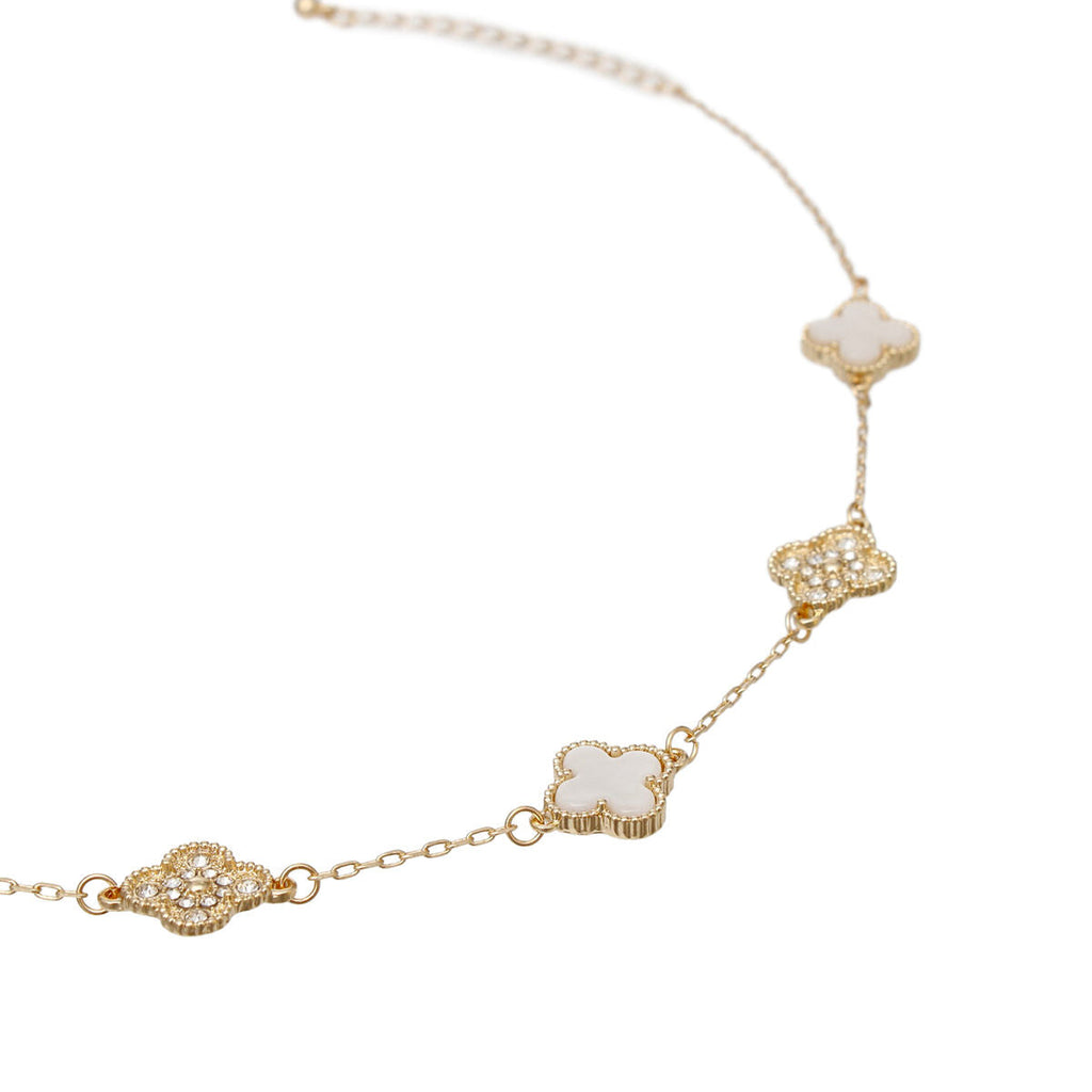 Women’s Necklace Gold White Clover Pendant Stylish Chic Jewelry