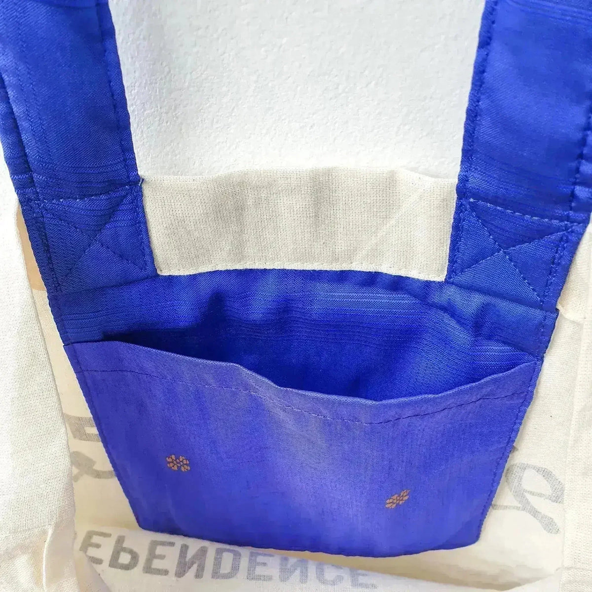 The Independence sari tote
