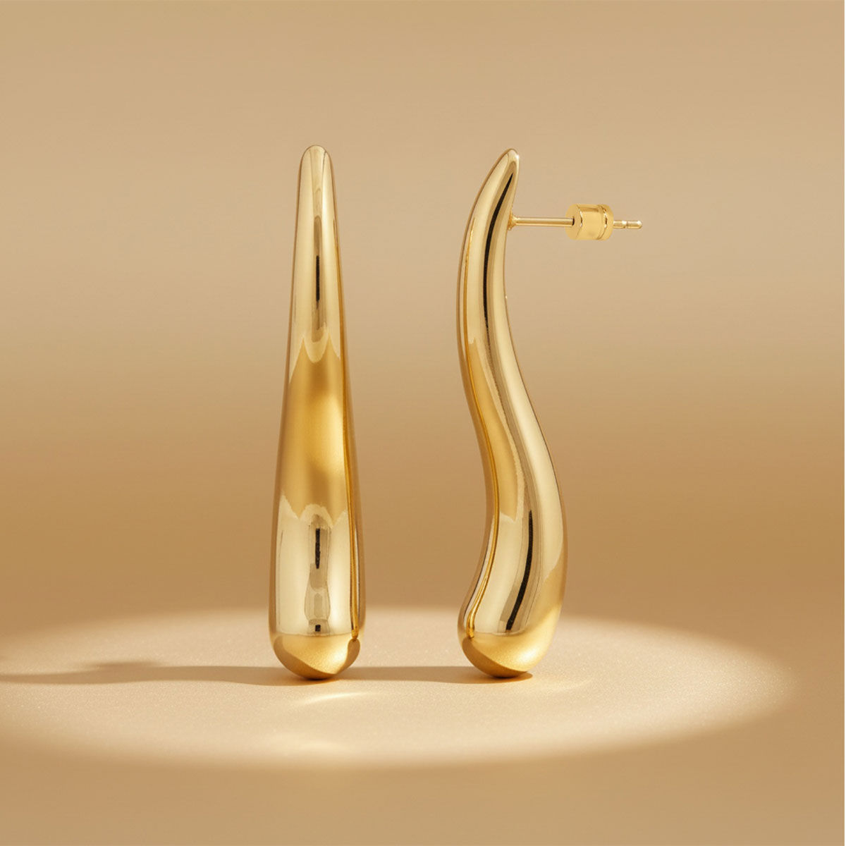 Curved Long Teardrop Stud Earrings 18K Gold Steel Stylish Statement Jewelry