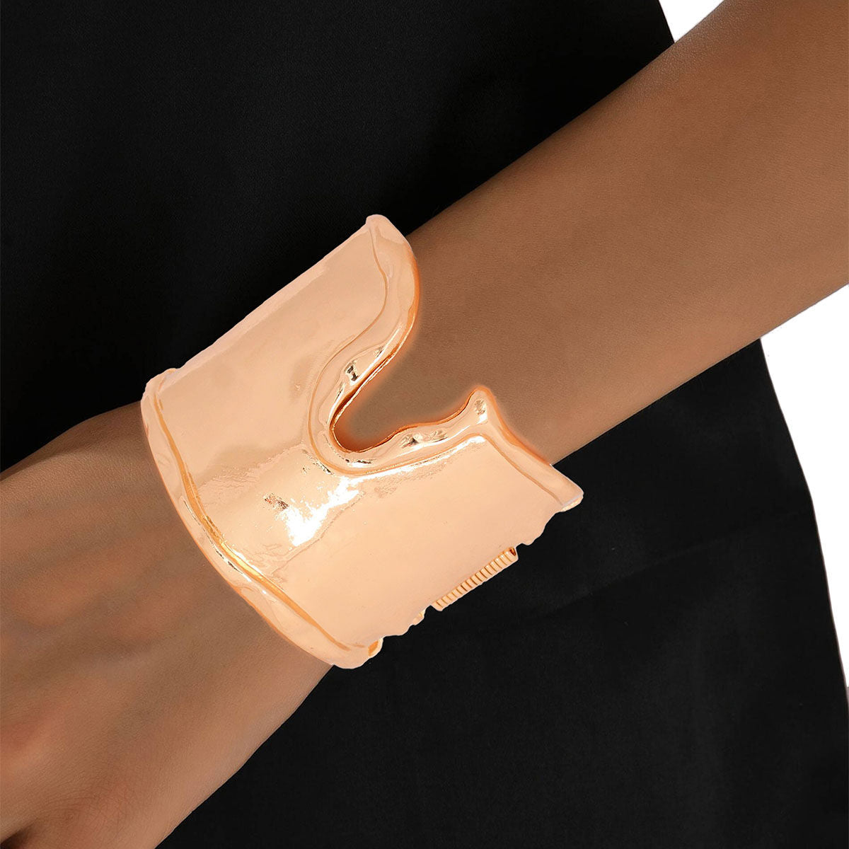 Cut Out Edged Gold Cuff Bracelet Stylish Statement Jewelry