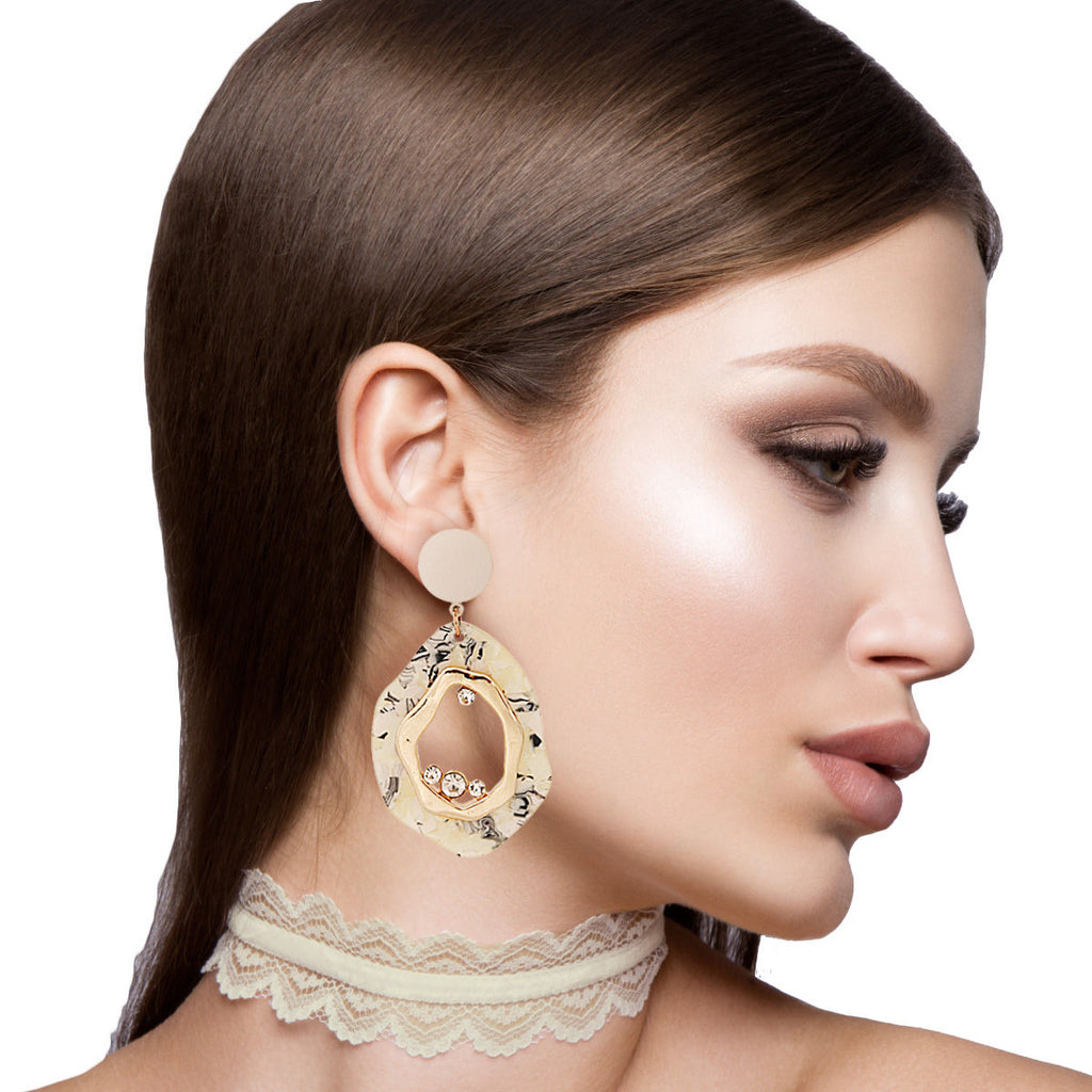 Statement Cream Marbled Rubber Earrings – Trendy Fashion Jewelry