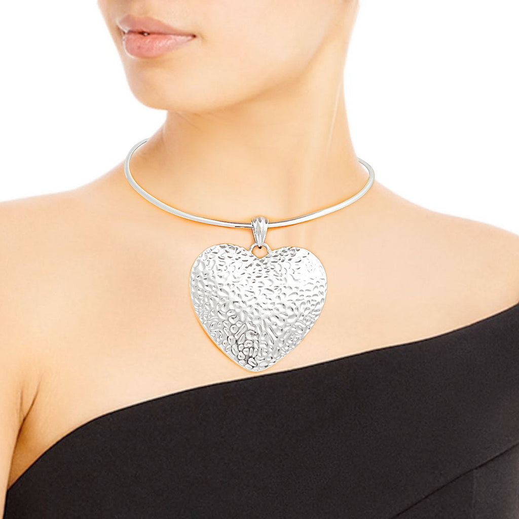 Statement Choker Silver Hammered Metal Heart Necklace Stylish Jewelry Accessory