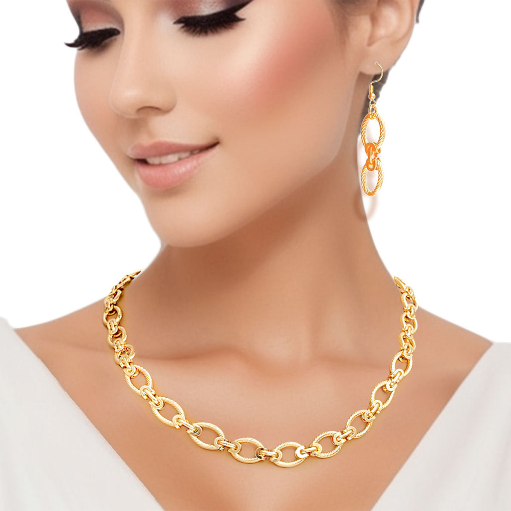 Gold Metal Twisted Oval Chain Set – Stylish Statement Jewelry