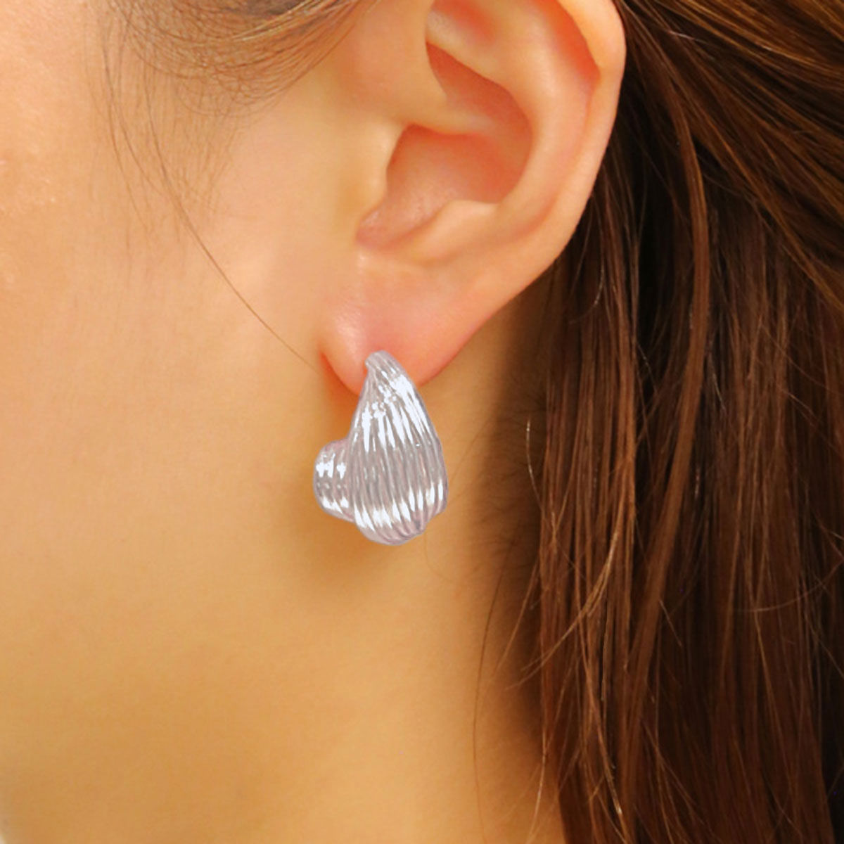 Small White Gold Spiral Stud Earrings for Women – Stylish Fashion Jewelry