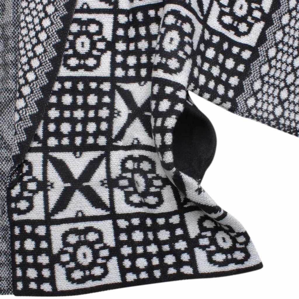 Women’s Cardigan Tile Print Knit Black and White Stylish Casual Layered