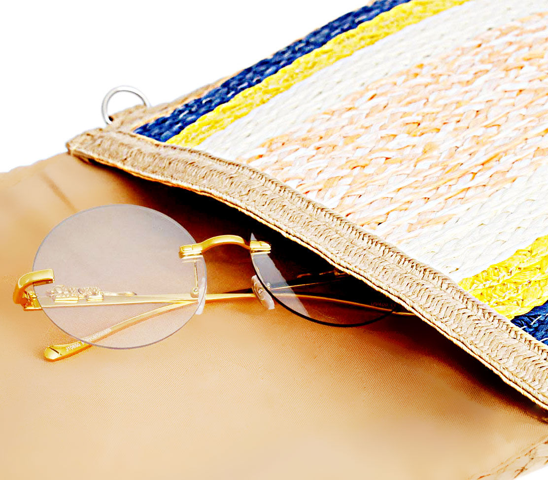 Flap Clutch with Multi Ring Pattern – Stylish Statement Accessory