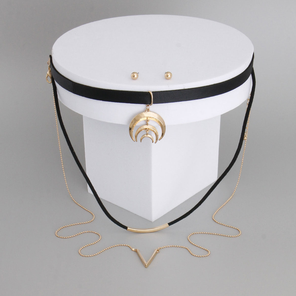 Choker Necklace Gold Suede Long Stylish Statement Accessory