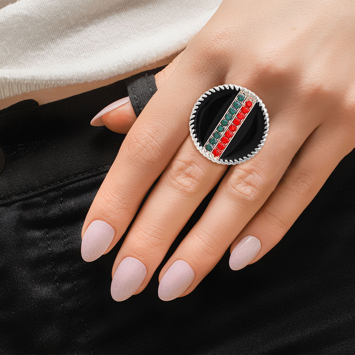 Silver Ring with Black Stripe Charm – Trendy Fashion Jewelry