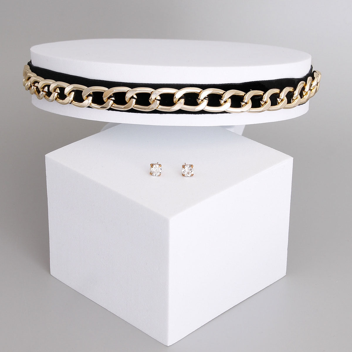 Leather and Metal Choker Necklace Stylish Statement Jewelry Accessory