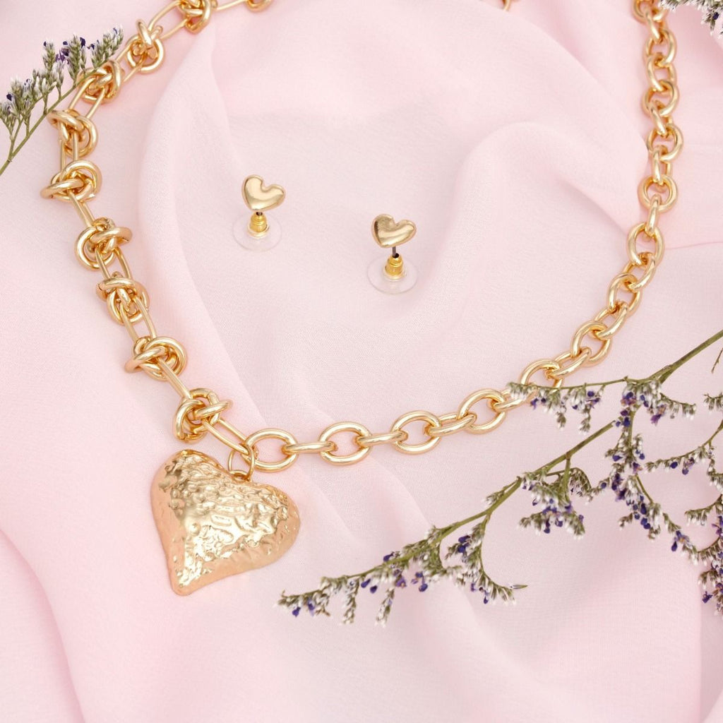 Women’s Heart Pendant Knotted Chain Necklace Stylish Gold Jewelry