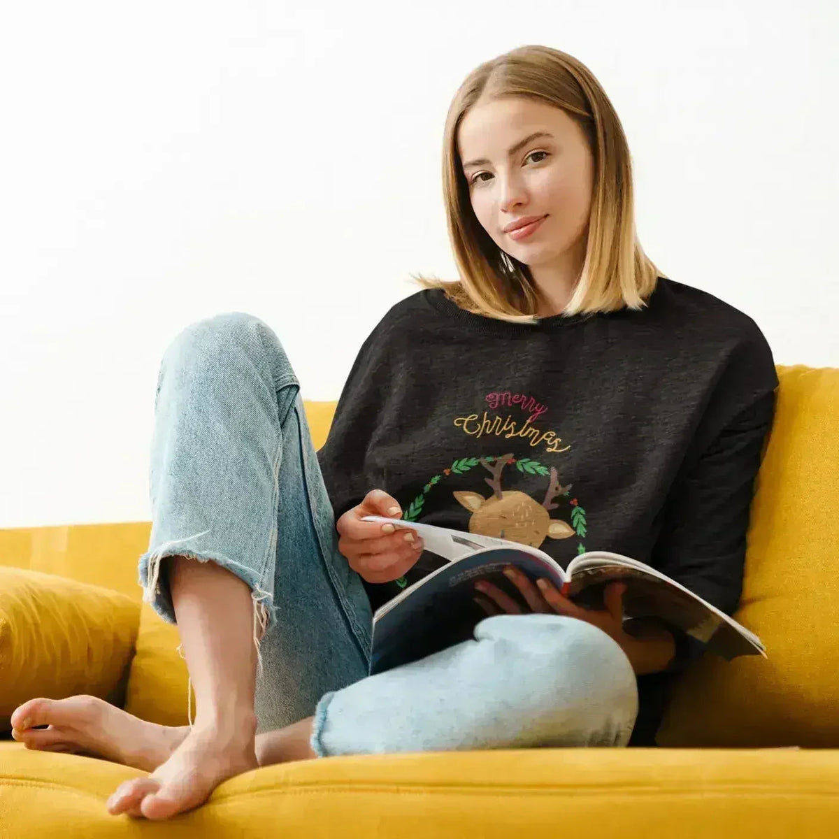 Reindeer Christmas Sweatshirt - Cozy Holiday Sweater | Femstylo
