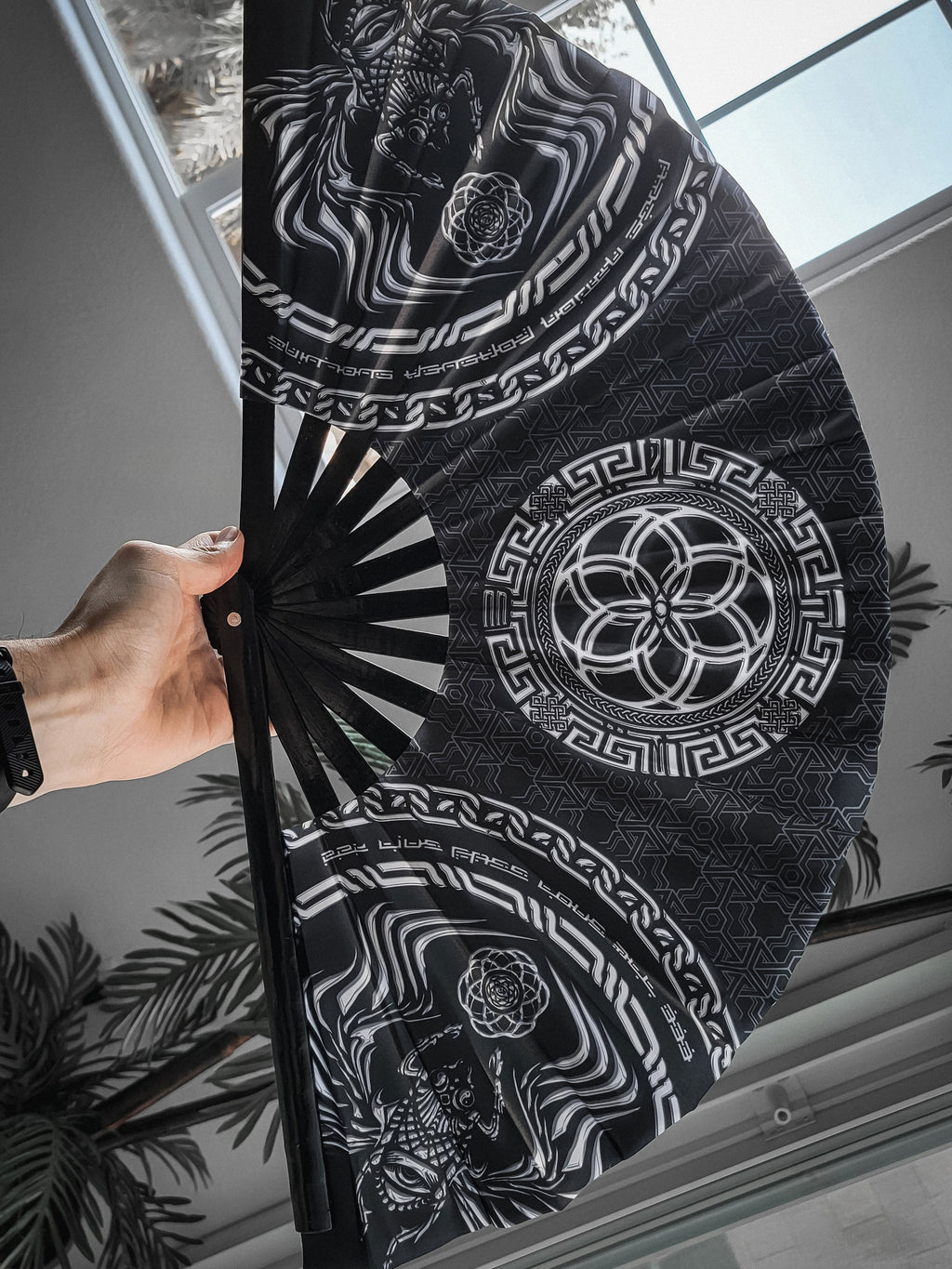 FOREVER EVOLVING SCARAB ✦ BLACK/WHITE Bamboo Fan